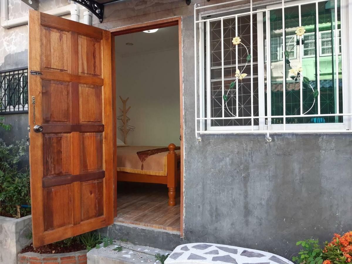 A & P House Apartment Bangkok Exterior photo