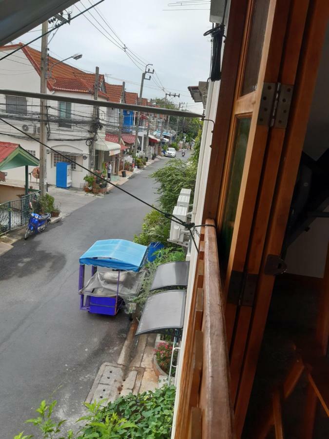A & P House Apartment Bangkok Exterior photo