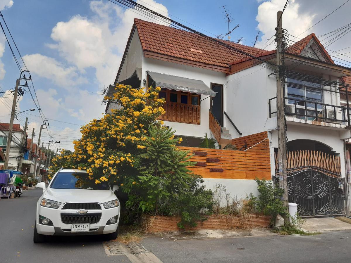 A & P House Apartment Bangkok Exterior photo